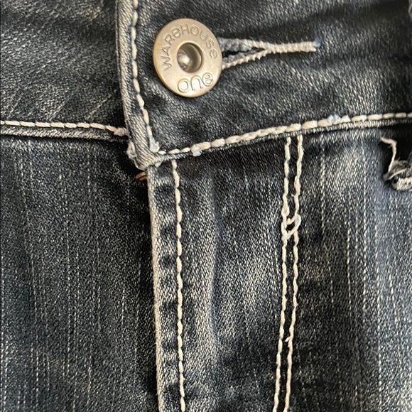 Blue Ankle Cropped Jeans with Contrast Stitching - Picture 2 of 10